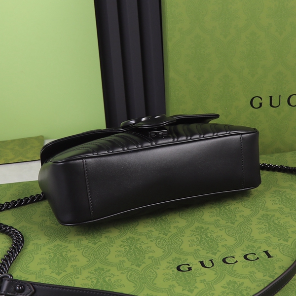 グッチバッグ角部分ディテール